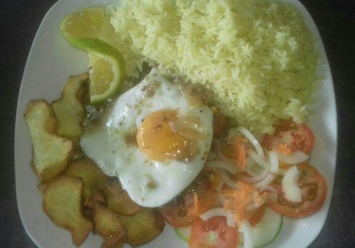 Arroz de Caril e Bife a ísca